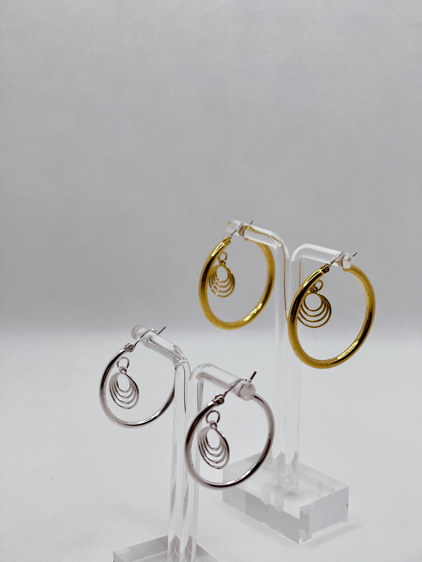 The Annie with Circle Charm